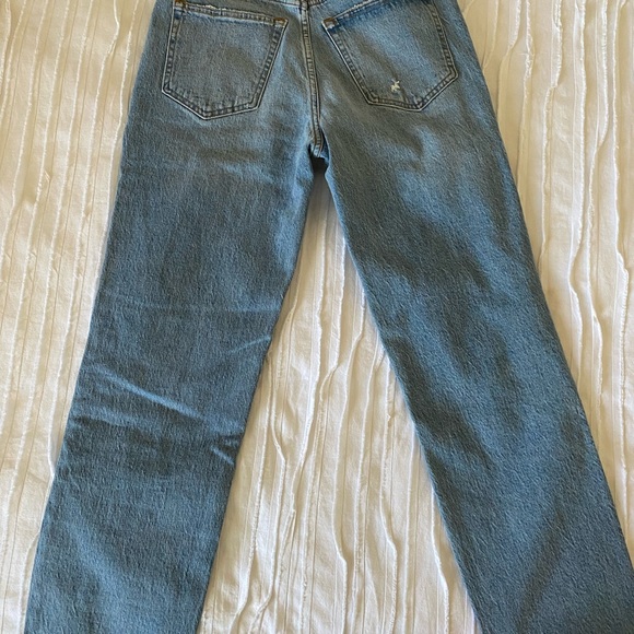 Abercrombie Ultra High Rise 90s Straight Jean - Picture 4 of 9
